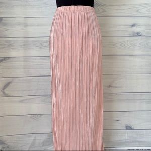 AMISU l NWOT Pleated Metallic Maxi Skirt (10)